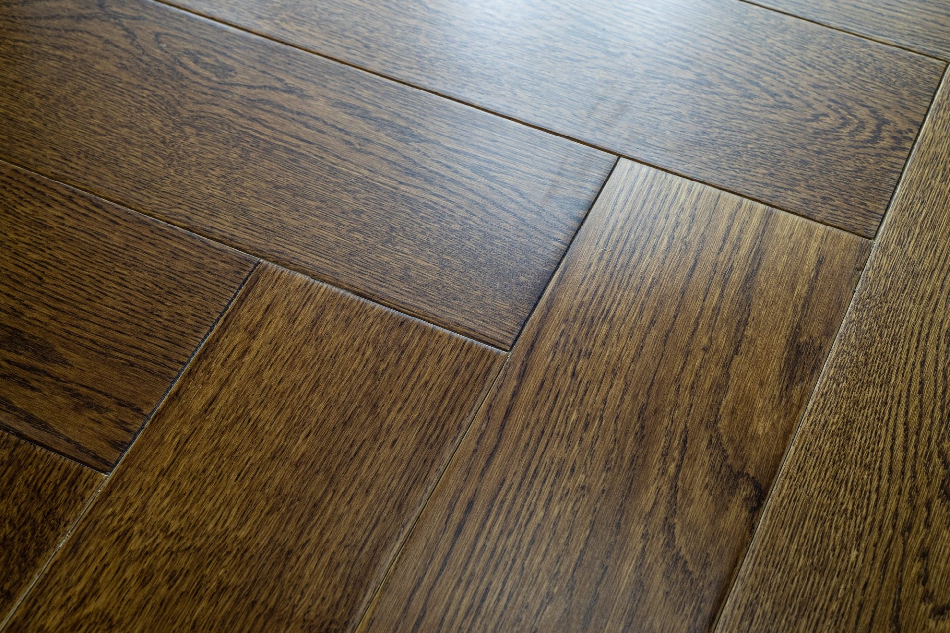 Инженерный паркет «Damy Floor» Ореховый (укладка елочкой) — купить в Иркутске